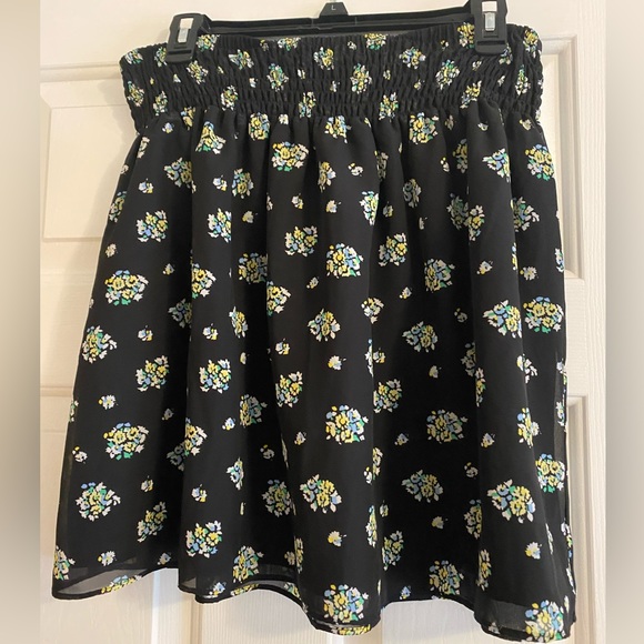 flowy skirt for spring ! - Picture 4 of 6
